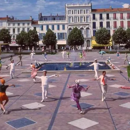 Szálloda Des Huskys Tonnay-Charente